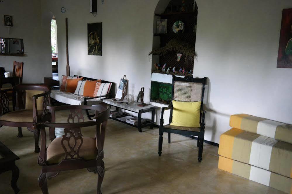 Anne'S Maisonnette Galle Exterior photo